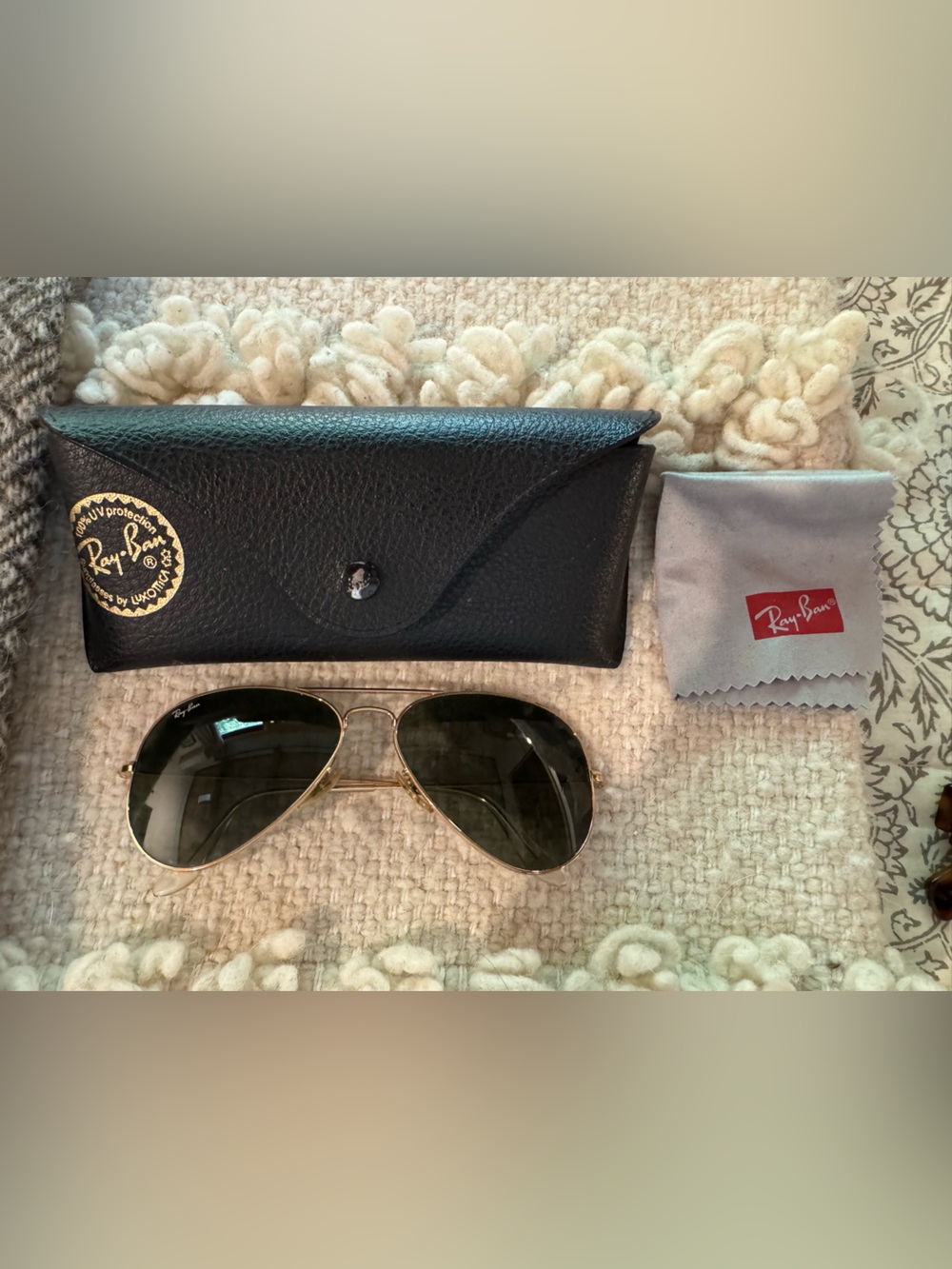 Ray-Ban Classic Gold Aviator Sunglasses Green Lenses + Case